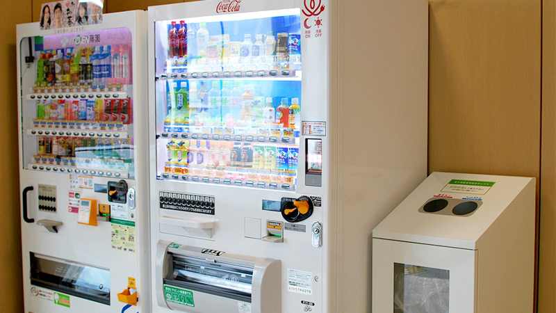 バスタ新宿 自動販売機