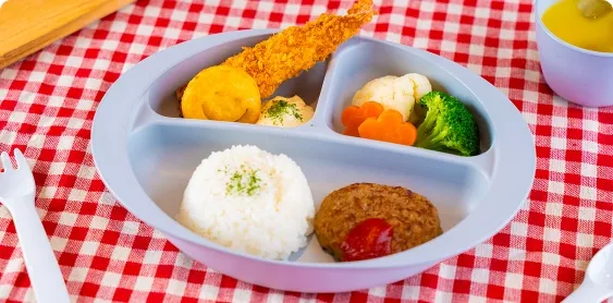 お子様連れ家族向けプランメイン料理