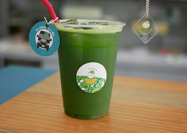 ジューススタンド めじろ