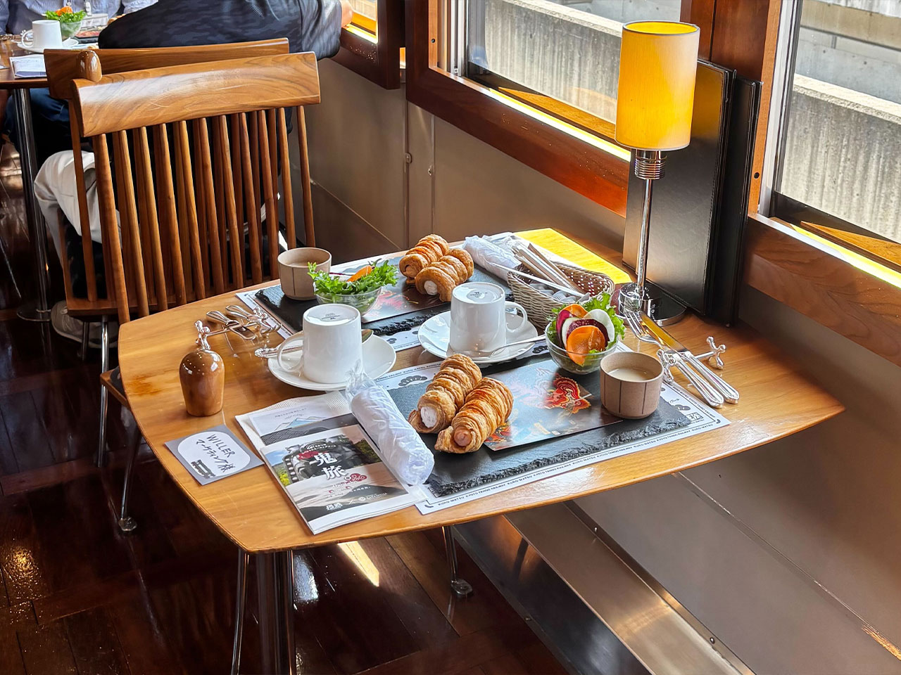 丹後くろまつ号 車内